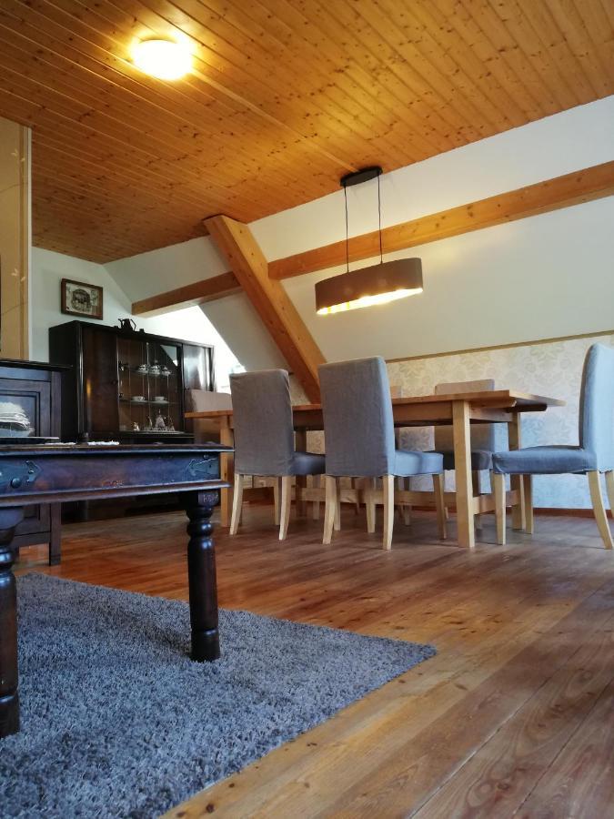 Ferienwohnung Isis In Neufang Зонеберг Екстериор снимка